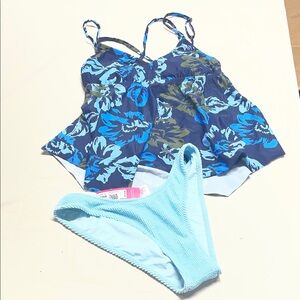 Floral Blue and Green Women's Swim Set